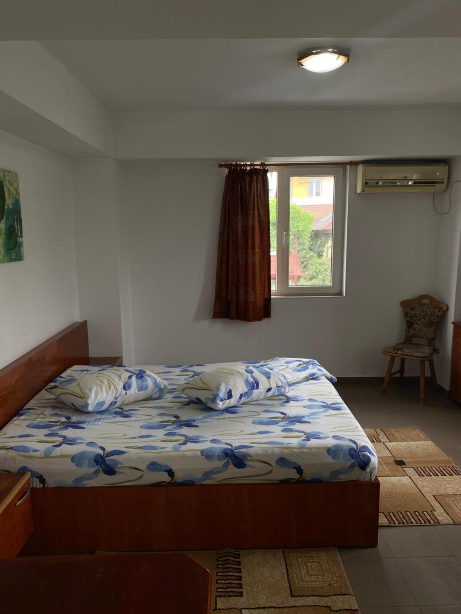 Quiet Garden Ground Floor Apartment Bucharest Exterior photo